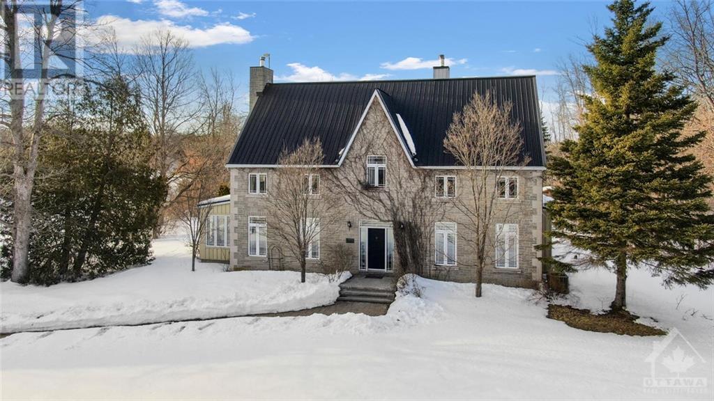 Listing 1332633 - Large Photo # 1