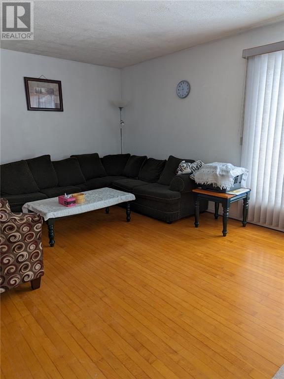 Listing 1332686 - Large Photo # 3