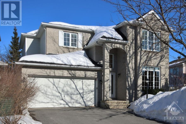 17 HALPENNEY WAY, Ottawa