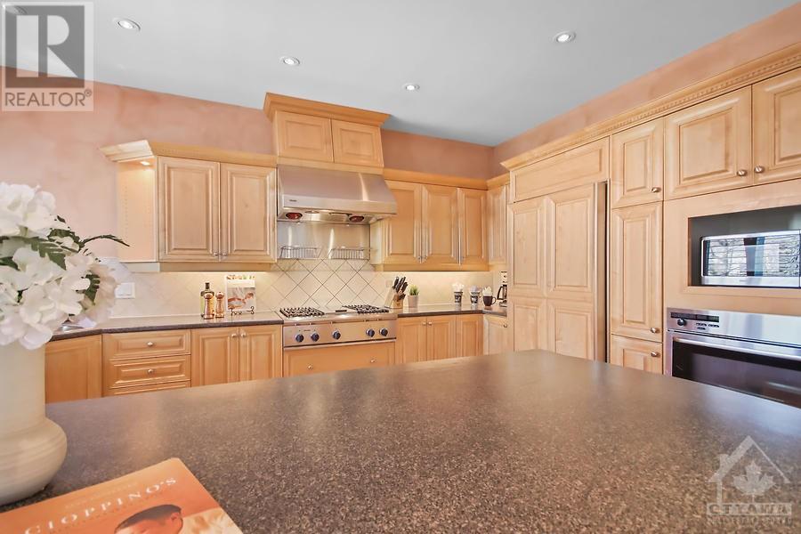 Listing 1332739 - Large Photo # 14