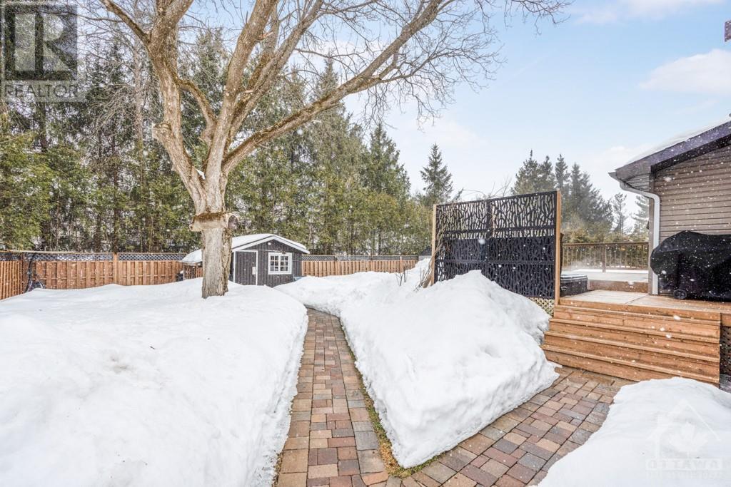 Listing 1332753 - Large Photo # 22