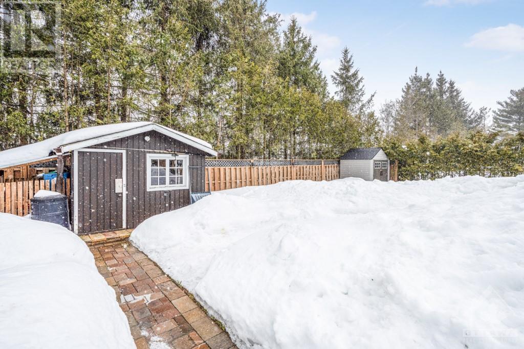 Listing 1332753 - Large Photo # 27