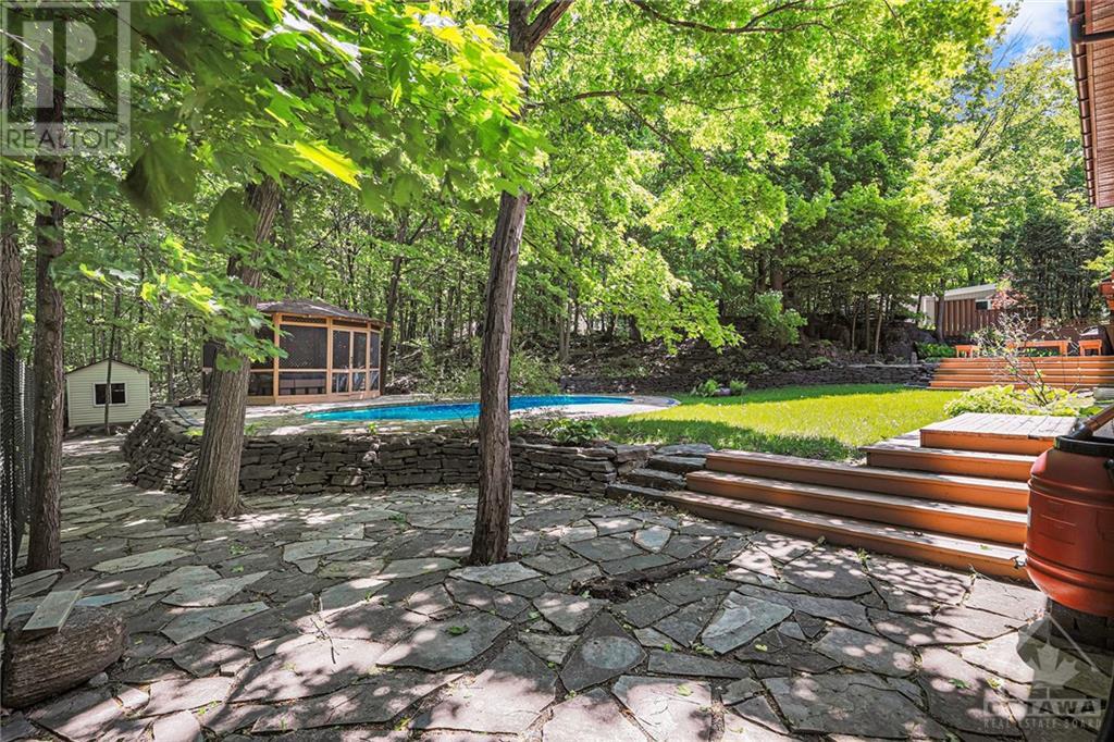 Listing 1332797 - Large Photo # 3