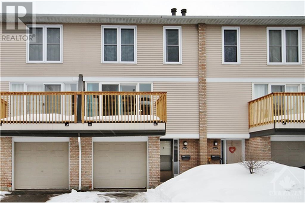 284 DALEHURST DRIVE UNIT#D, Ottawa