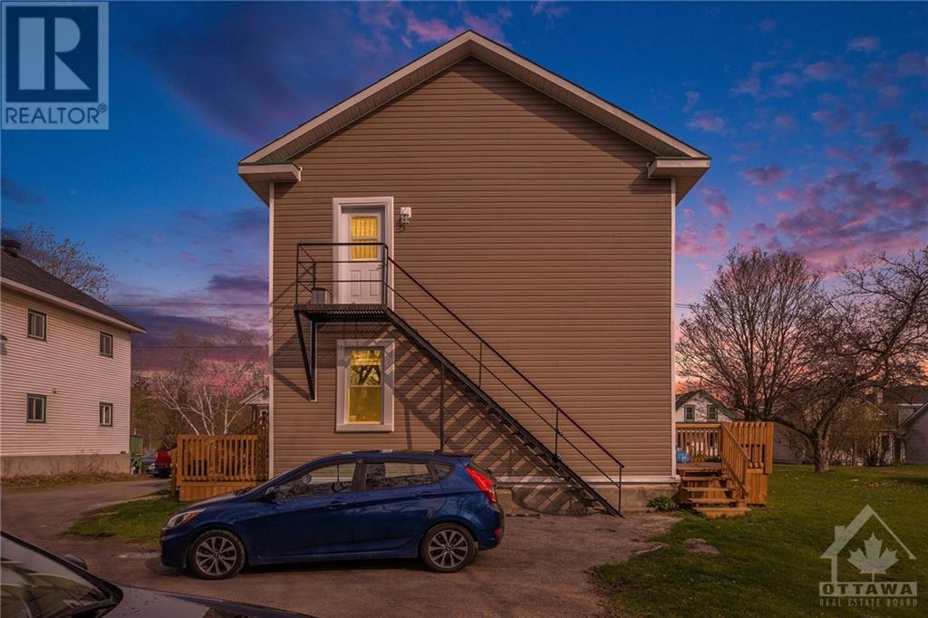Listing 1332949 - Large Photo # 3