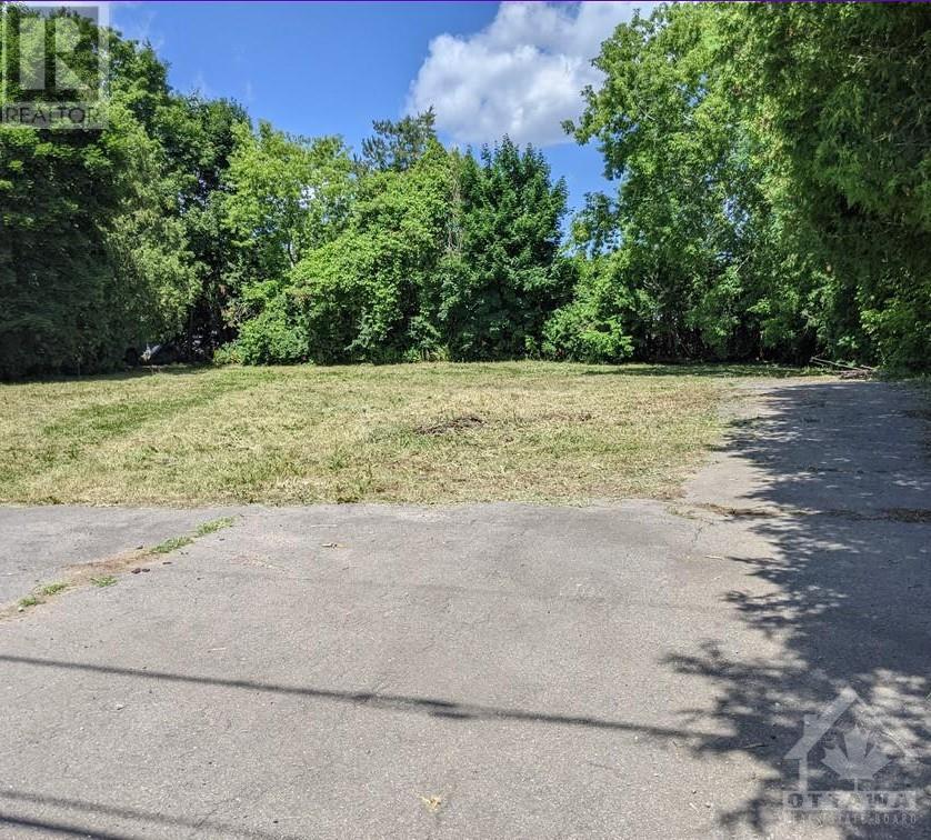 Listing 1332968 - Large Photo # 1