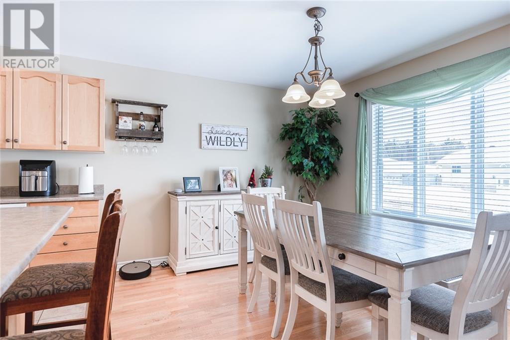 Listing 1332989 - Large Photo # 10