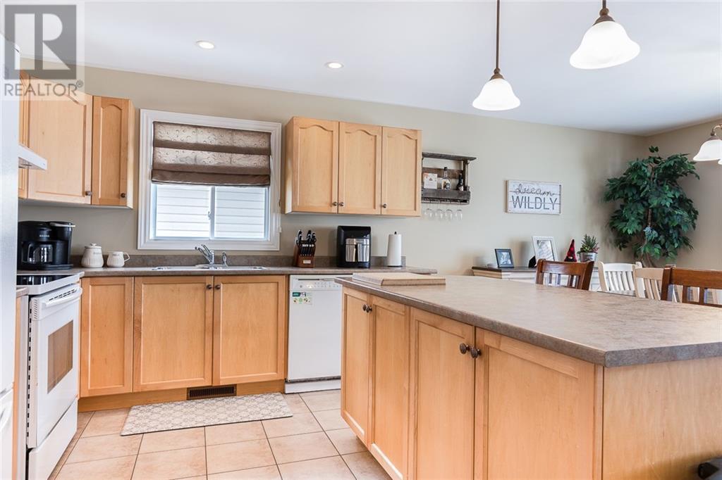 Listing 1332989 - Large Photo # 6