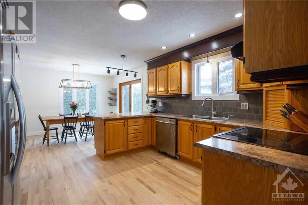 Listing 1333053 - Large Photo # 7