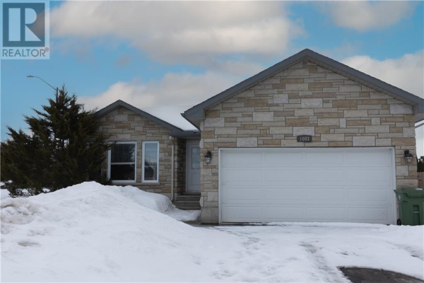 1003 LIMESTONE TRAIL, Petawawa