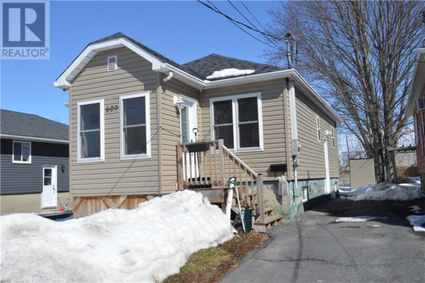 609 AUGUSTUS STREET, Cornwall
