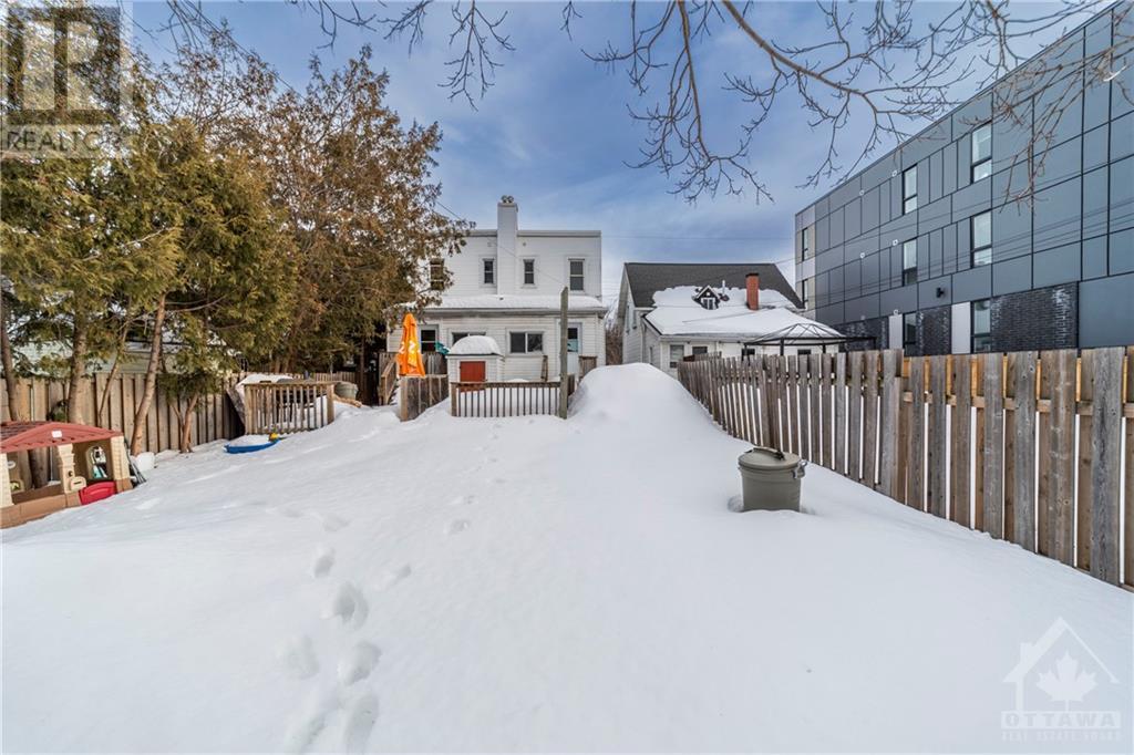 Listing 1333383 - Large Photo # 23