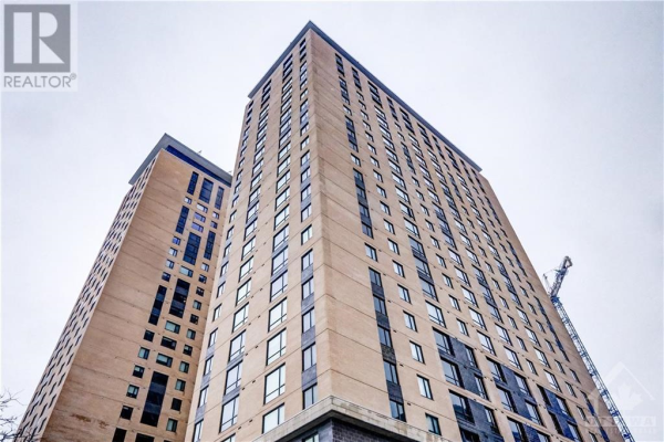 105 CHAMPAGNE AVENUE S UNIT#302, Ottawa