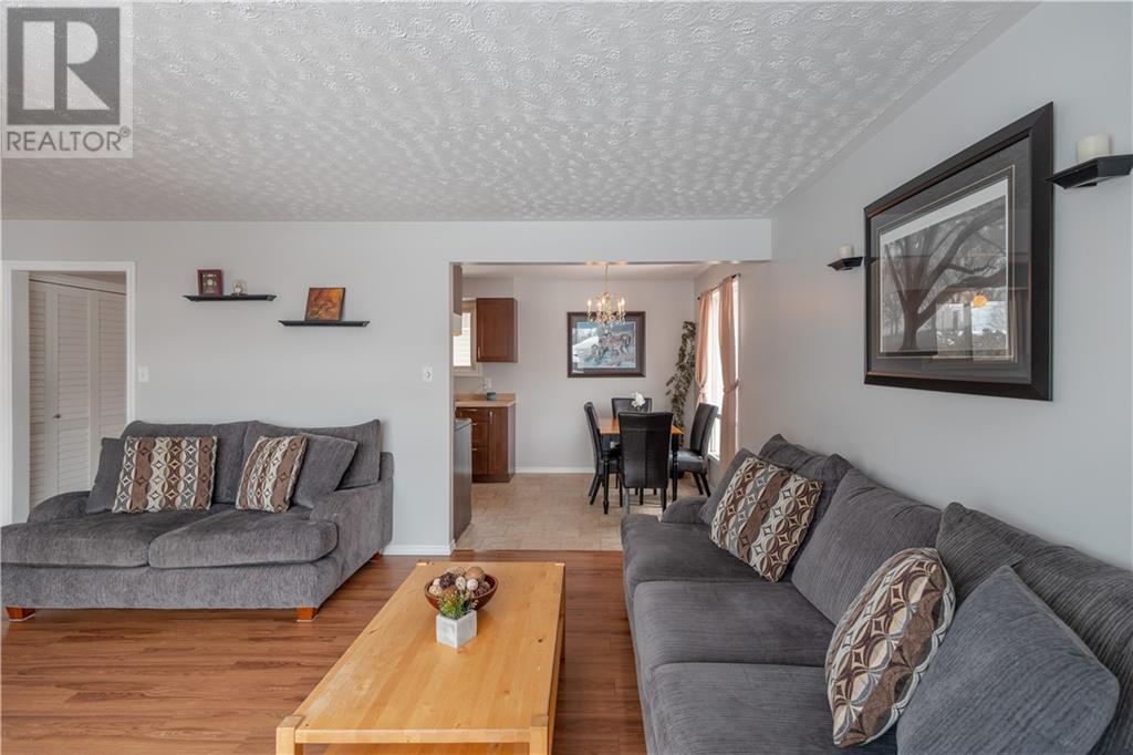 Listing 1333438 - Large Photo # 6