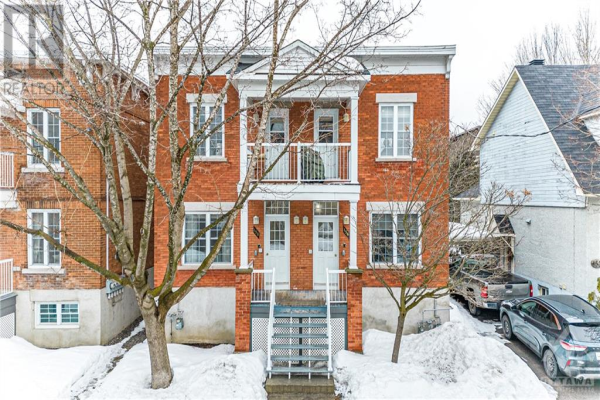 156 IVY CRESCENT, Ottawa