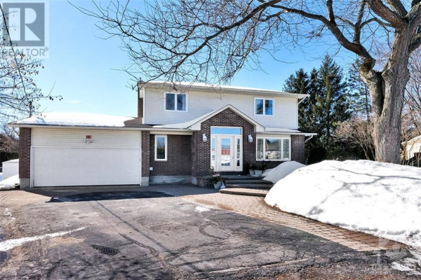 10 DEGUIRE COURT, Russell