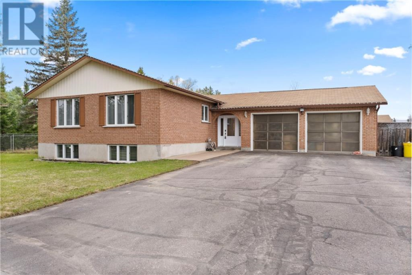 11791 ROUND LAKE ROAD, Pembroke