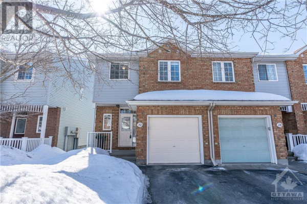 30 GRAY CRESCENT, Kanata