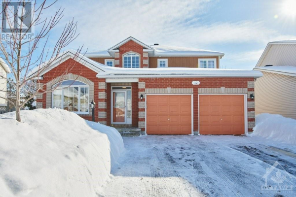 12 GLENROSE COURT, Ottawa