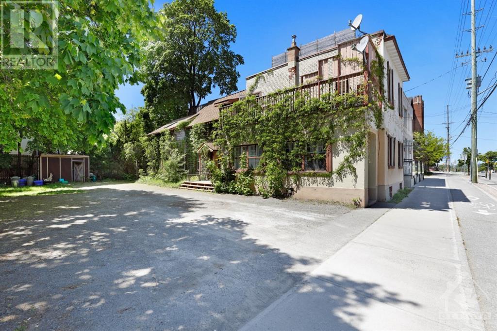 Listing 1334111 - Large Photo # 1
