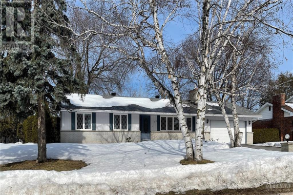 19 MOHAWK CRESCENT, Ottawa