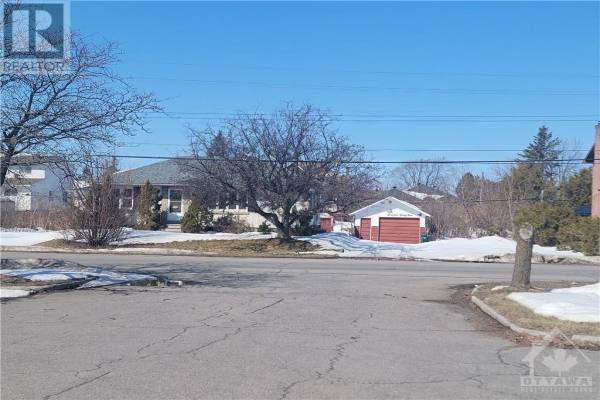 1729 QUEENSDALE AVENUE, Ottawa