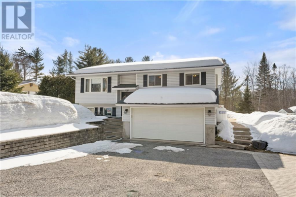 31755 17 HIGHWAY, Chalk River