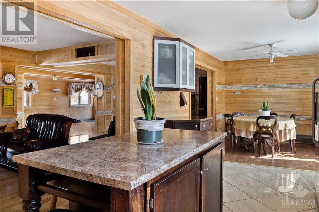 Listing 1334751 - Large Photo # 11