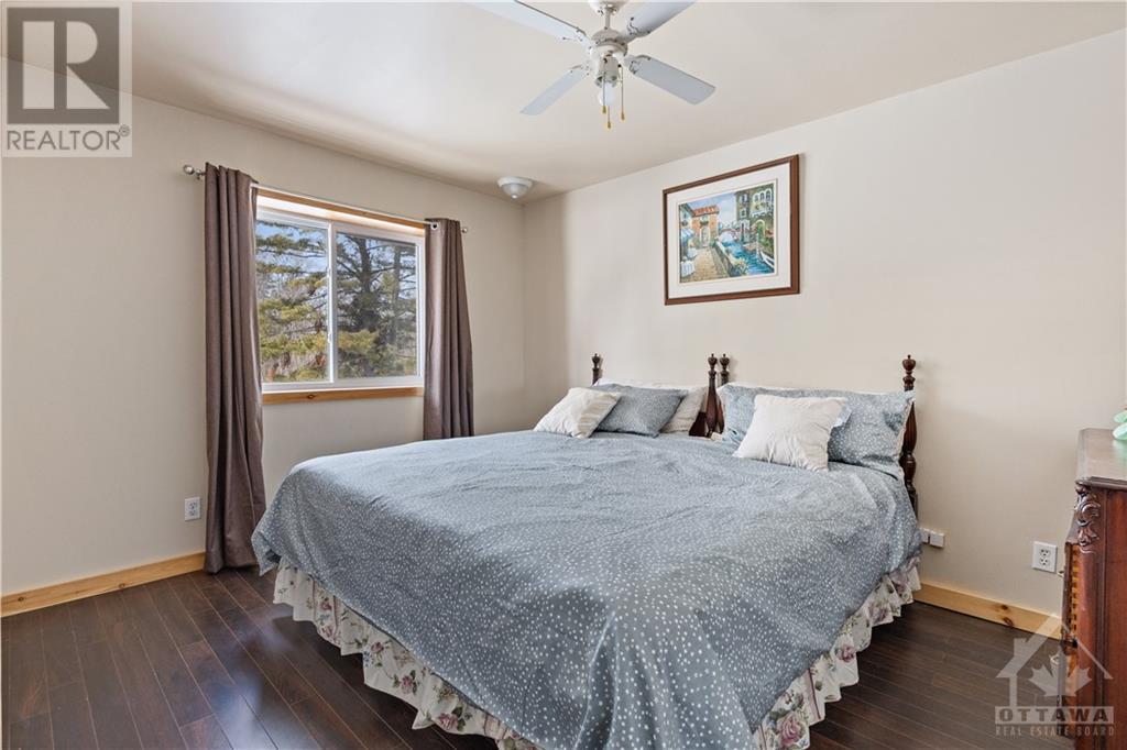 Listing 1334751 - Large Photo # 16