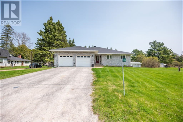 615 BORNE ROAD, Pembroke