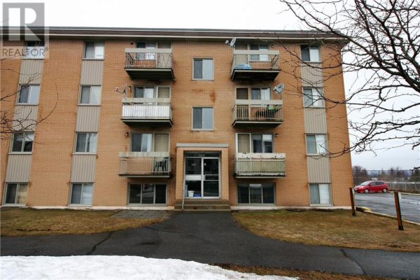 930-2 CARTIER BOULEVARD, Hawkesbury