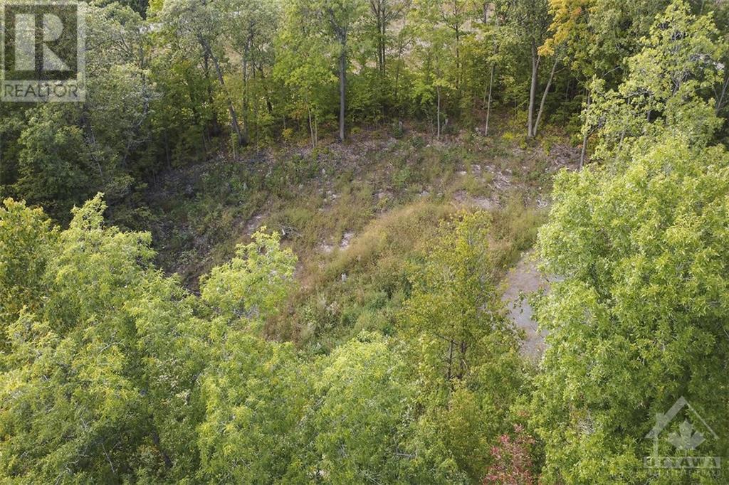 Listing 1335609 - Large Photo # 17