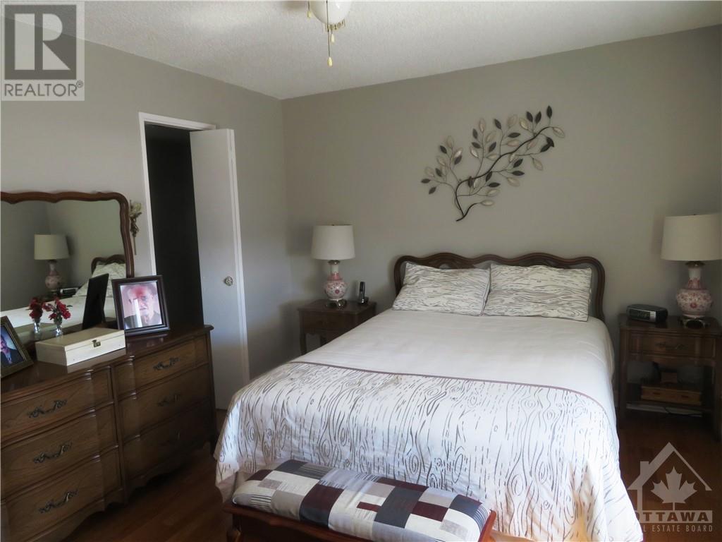 Listing 1336313 - Large Photo # 17