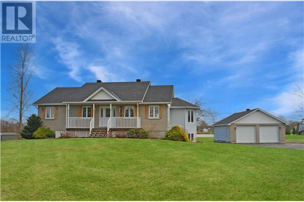 11712 COUNTY ROAD 2 ROAD, Morrisburg