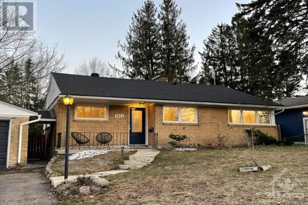 1452 MCROBIE AVENUE, Ottawa