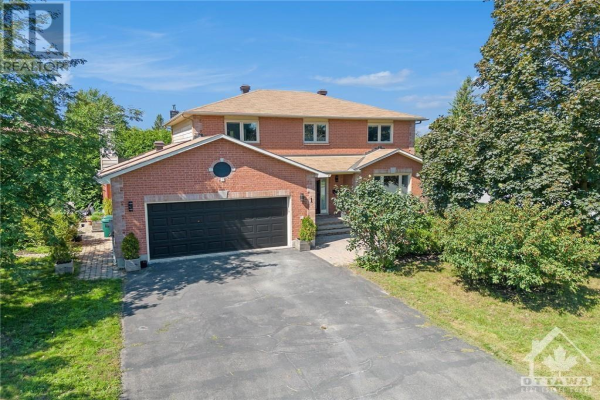 1 HEDGEROW LANE, Stittsville
