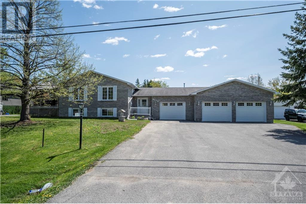 8116 LAURIE LANE, Metcalfe