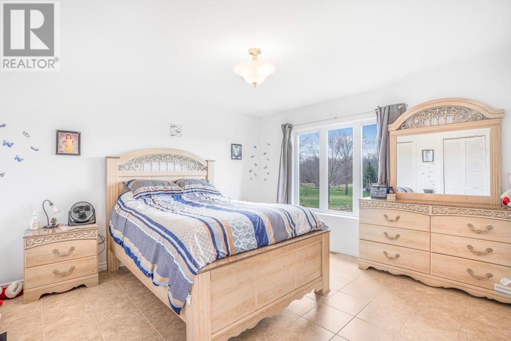 Listing 1337946 - Large Photo # 19