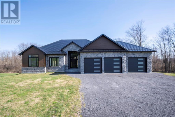 18646 PARAGON ROAD, Cornwall