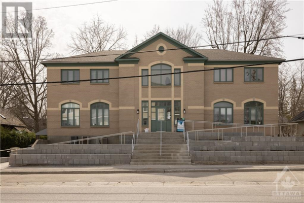 1128 CLAPP LANE, Manotick