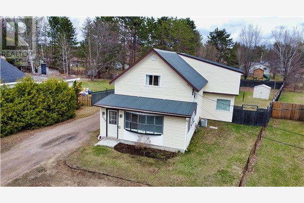2703 PETAWAWA BOULEVARD, Petawawa