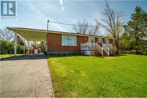 17286 HEADLINE ROAD, Long Sault