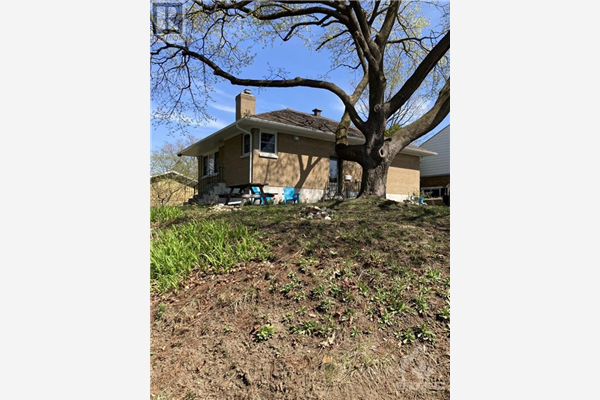 871 IROQUOIS ROAD, Ottawa