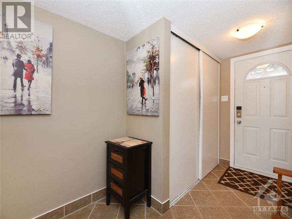 Listing 1339492 - Large Photo # 2