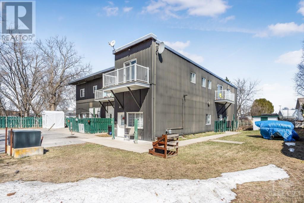 Listing 1339529 - Large Photo # 2