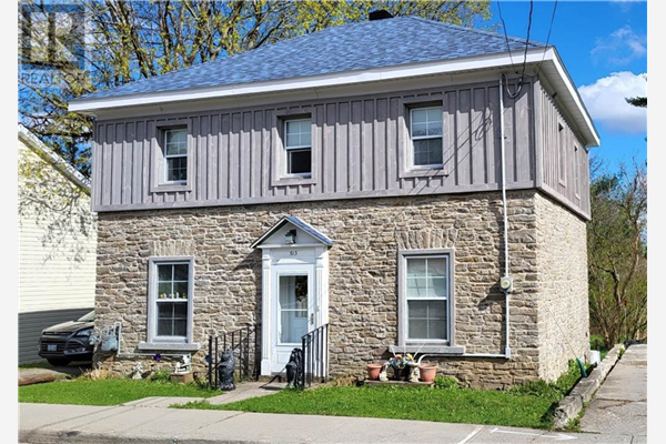 513 DIBBLE STREET W, Prescott
