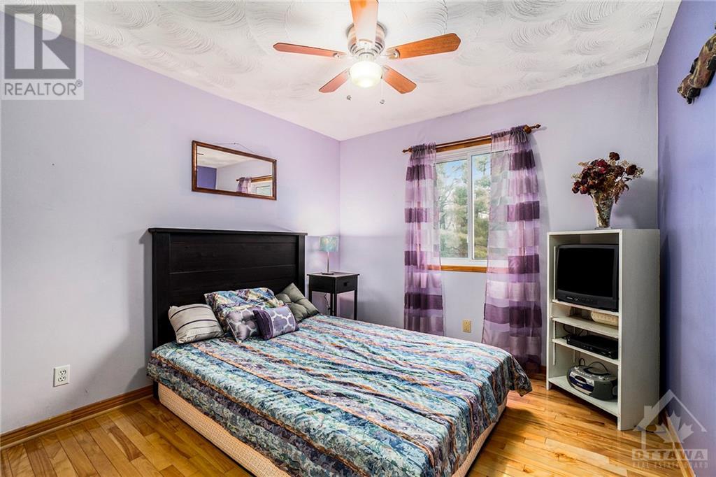 Listing 1339650 - Large Photo # 16