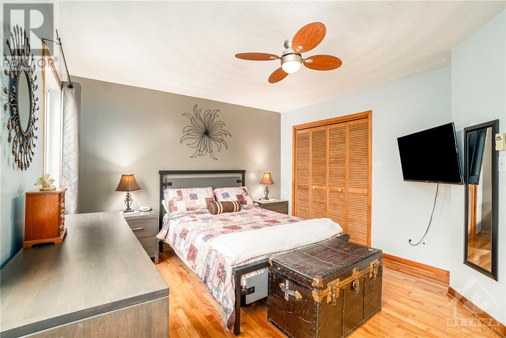 Listing 1339650 - Large Photo # 15