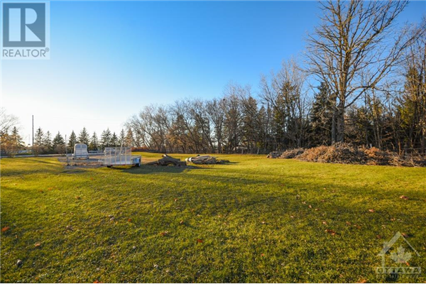 2965 MERIVALE ROAD, Ottawa