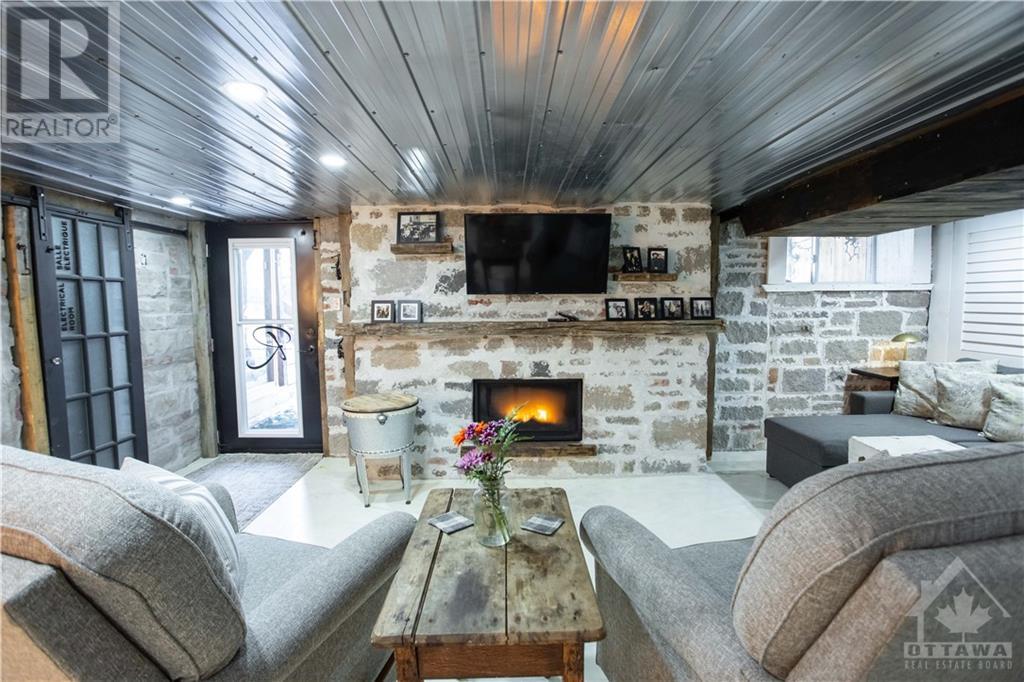 Listing 1339989 - Large Photo # 23